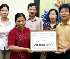 Góp đúc chuông tại Ngã ba Đồng Lộc